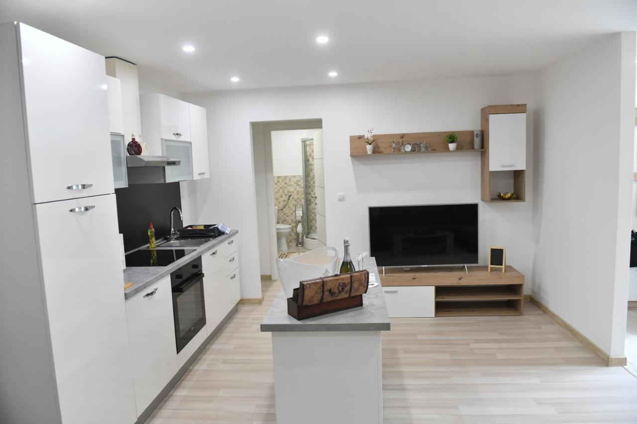 Apartman Lucia Dakovo Ngoại thất bức ảnh