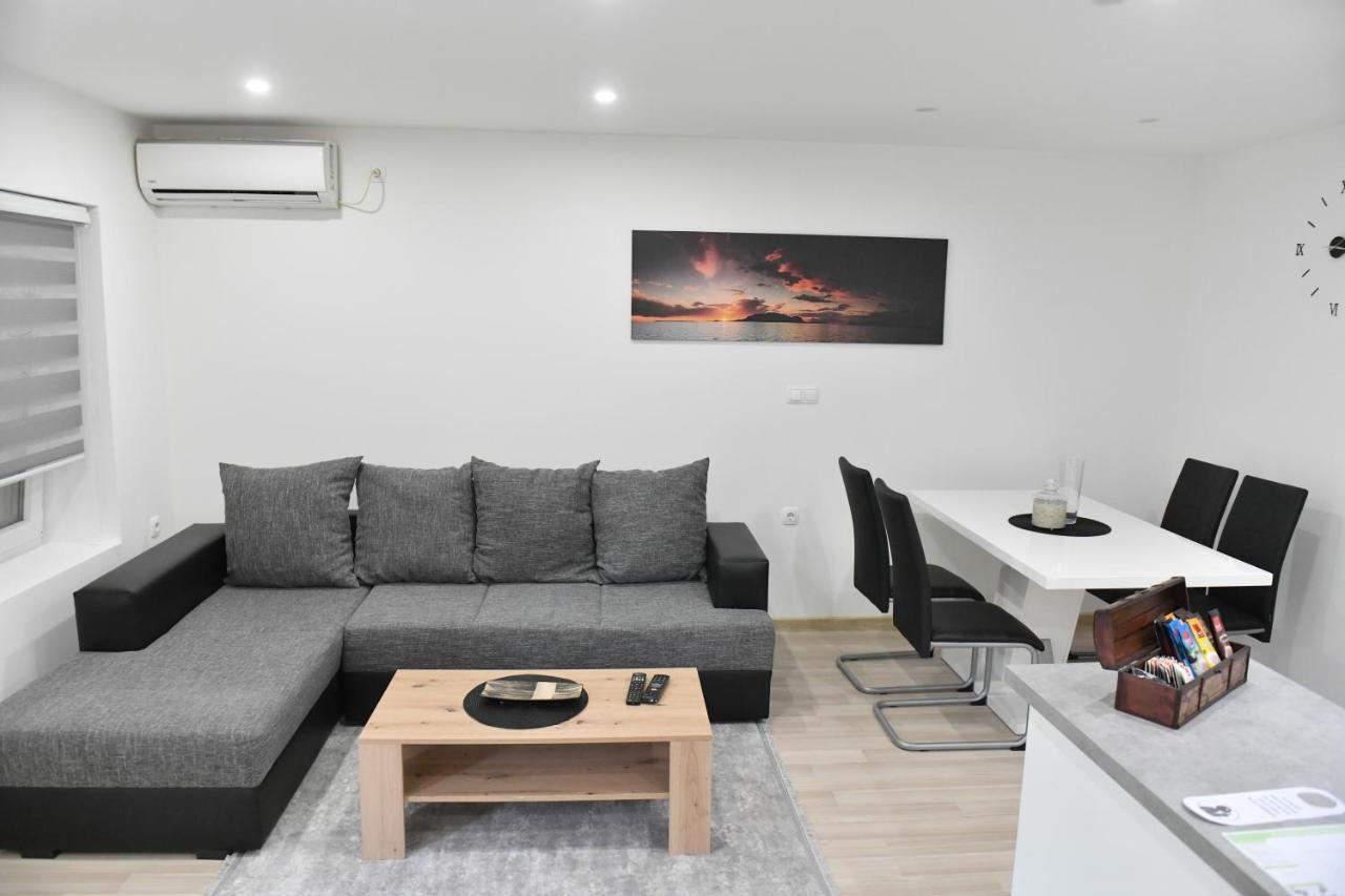 Apartman Lucia Dakovo Ngoại thất bức ảnh